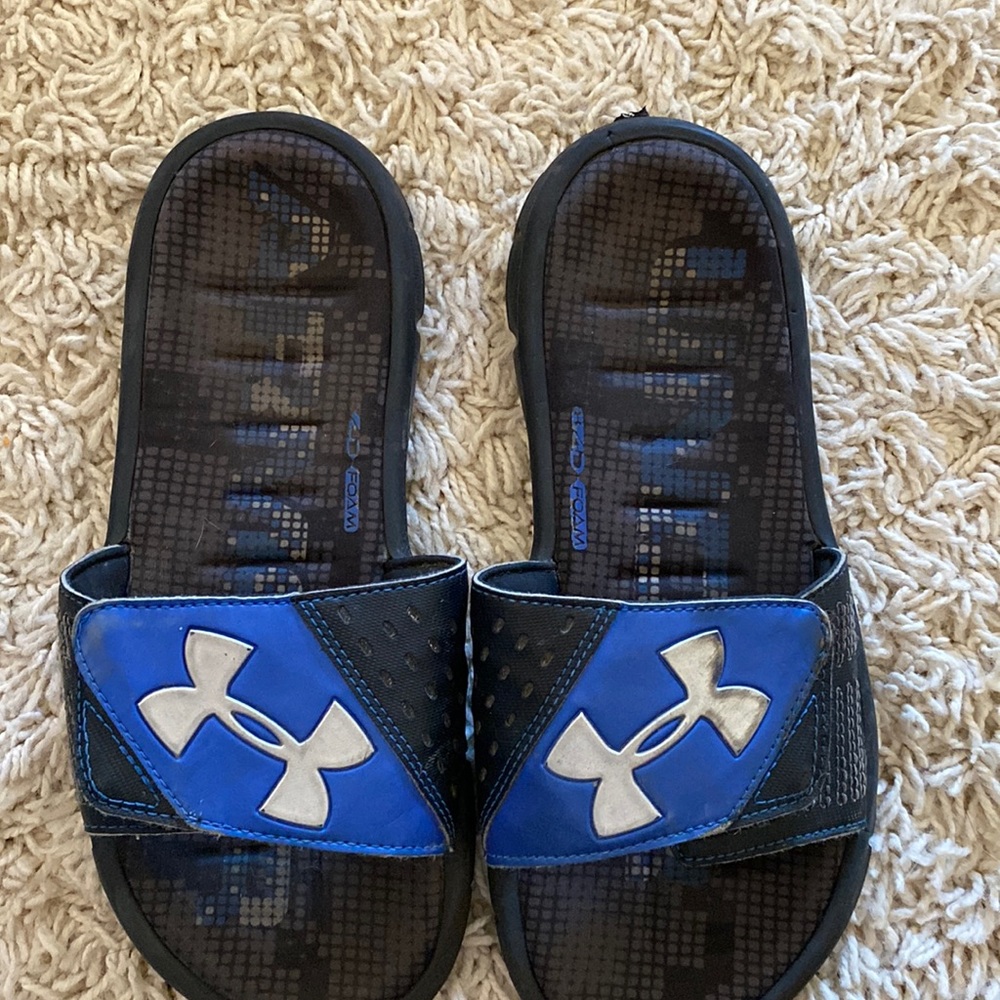 Under Armor slides
